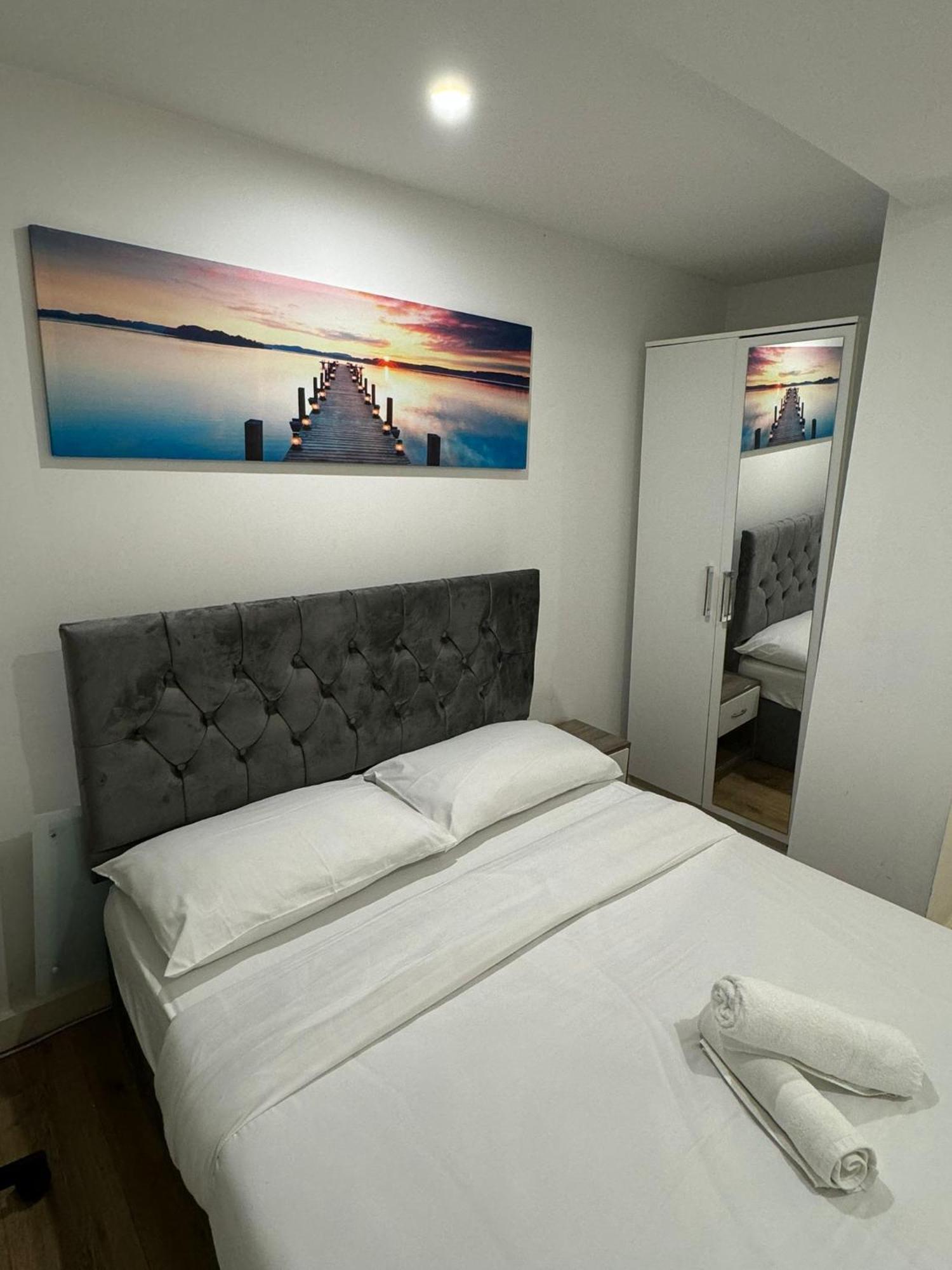 Cozy Two Bedroom Apartment Sleeps 6 Near Camden Market Hw10 London Kültér fotó